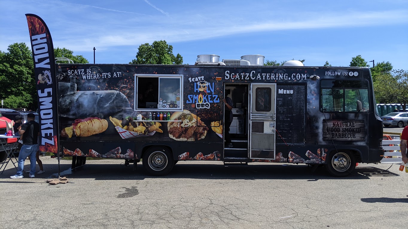 Scatz Catering Group: Gee Williams&#039; Dual-Faceted Tour Takes Over the Local CT Food Truck Scene