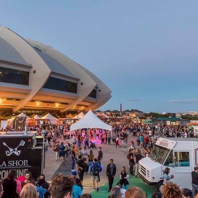 Montreal Food Truck Festival Les Premiers Vendredis Stade Olympique Culinary Event 111