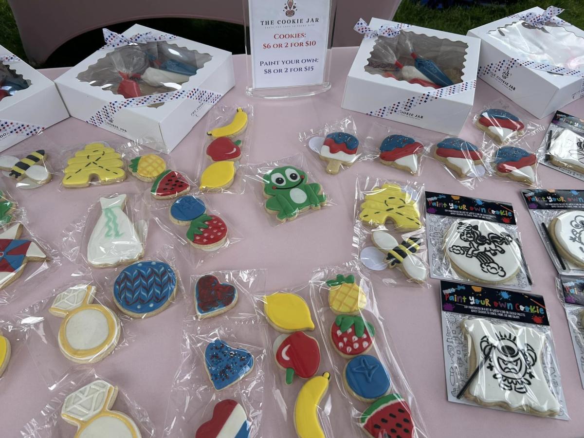 Discover The Cookie Jar CT in Rockville, offering handmade, customizable sugar and gingerbread cookies. Gluten-free options available. Order today!