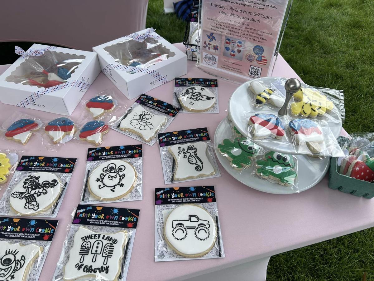 Discover The Cookie Jar CT in Rockville, offering handmade, customizable sugar and gingerbread cookies. Gluten-free options available. Order today!