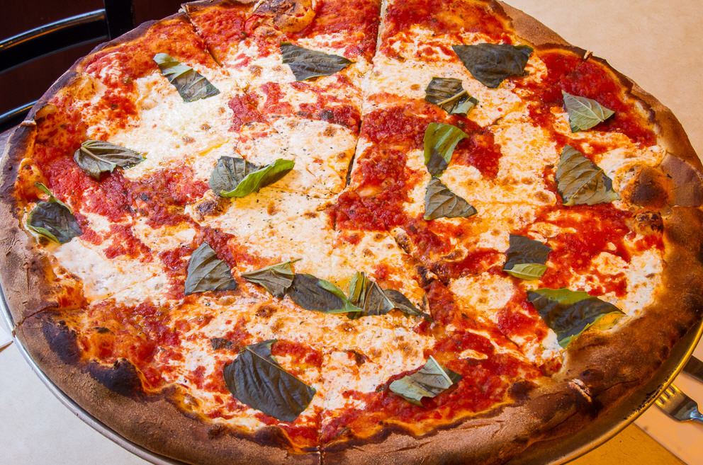 Discover Patsy’s Pizzeria in Greenwich, where New York’s famous coal-fired pizza meets a refined Italian dining experience. Enjoy classic pizzas, steaks, and more.