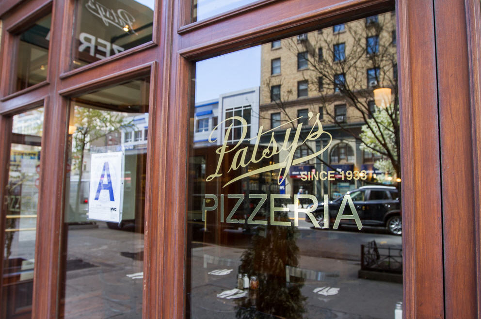 Discover Patsy’s Pizzeria in Greenwich, where New York’s famous coal-fired pizza meets a refined Italian dining experience. Enjoy classic pizzas, steaks, and more.