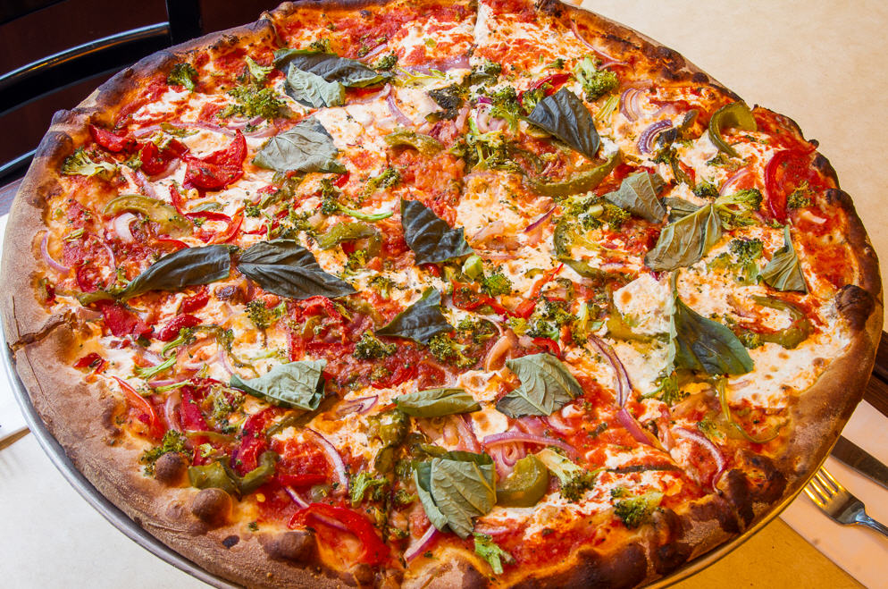 Discover Patsy’s Pizzeria in Greenwich, where New York’s famous coal-fired pizza meets a refined Italian dining experience. Enjoy classic pizzas, steaks, and more.