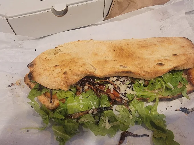 culto italiano pizzeria, authentic italian pizza, wood fired pizza, italian restaurant, fresh ingredients pizza, neapolitan pizza, best pizza near me, italian dining experience, culto italiano menu, culto italiano reviews, culto italiano location, culto i