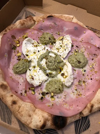 culto italiano pizzeria, authentic italian pizza, wood fired pizza, italian restaurant, fresh ingredients pizza, neapolitan pizza, best pizza near me, italian dining experience, culto italiano menu, culto italiano reviews, culto italiano location, culto i