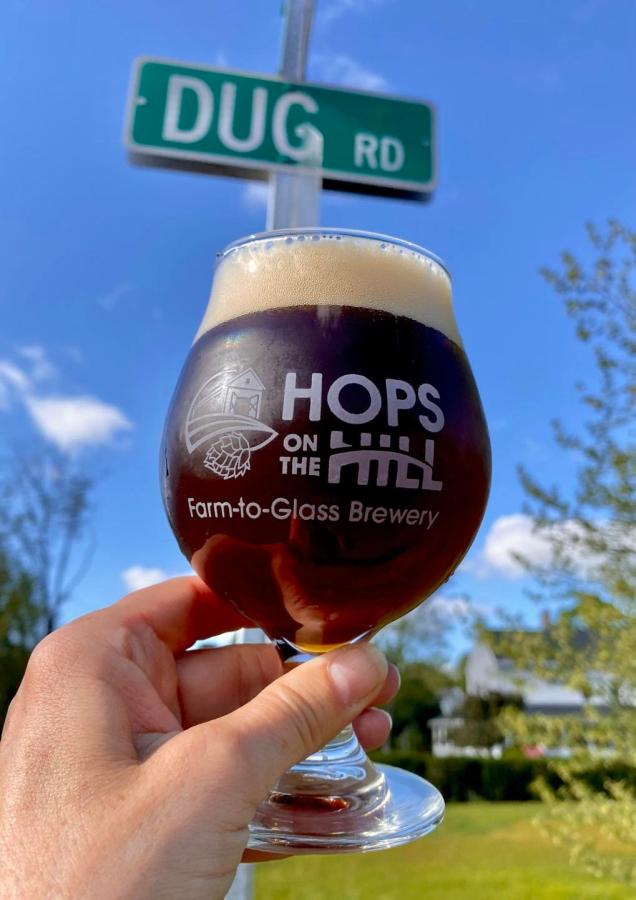 https://bistrobuddy.com/media/com_jbusinessdirectory/pictures/events/193/hops_on_the_hill_pic.jpg