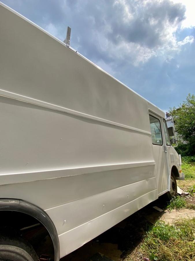 1991 GMC Value Van 35 (Step Van) for sale in Jersey City, NJ. 50,000 original miles, excellent condition, new brakes, steering, and clean title. Perfect for food truck or business conversion – $6,750