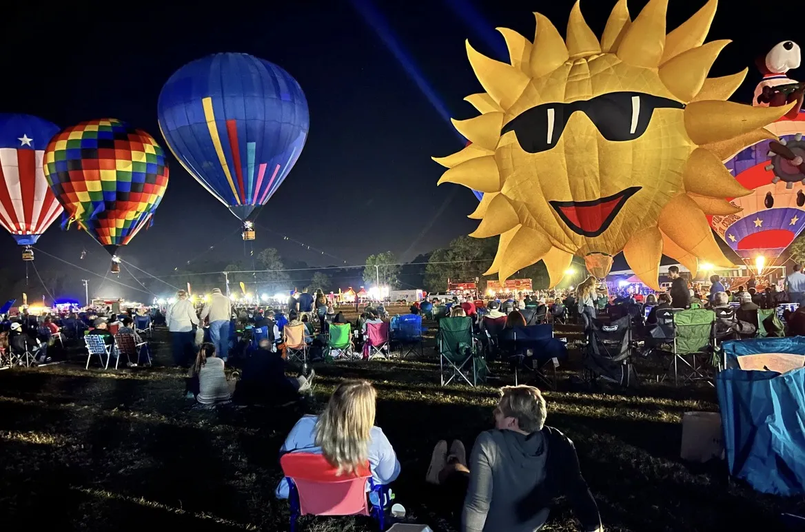 Air balloon deals show